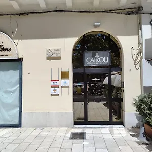 Alojamento de Acomodação e Pequeno-almoço Cairoli Exclusive & **